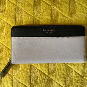 Excellent condition Kate Spade wallet